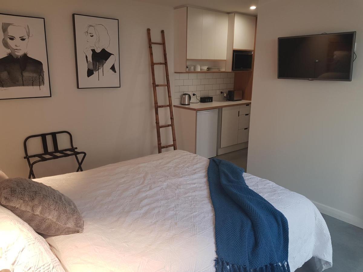 Modern, Private And Close To Town. Albury Esterno foto